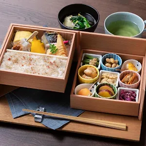 京都乌丸六角光芒酒店 酒店